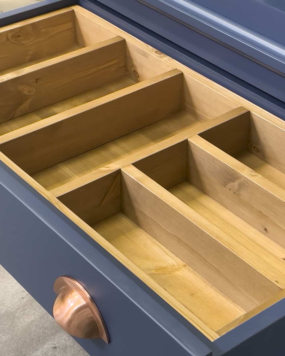 oak lacquered cutlery drawer